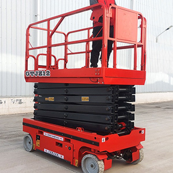 江南自行走升降机